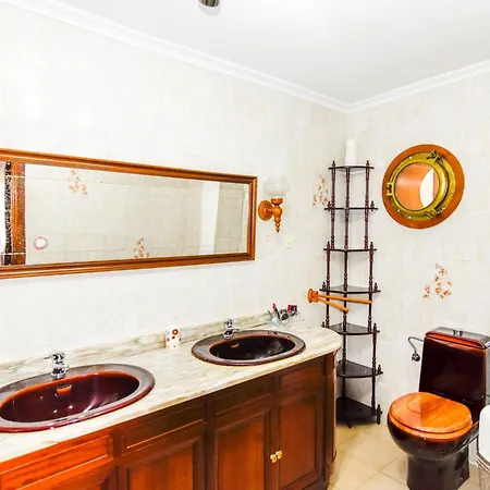 Casa Espaciosa Ideal Para Celebraciones Holiday home Santander